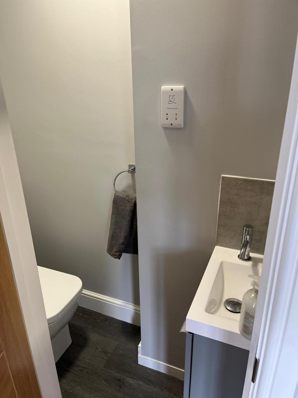 New One Bed 1st Floor Flat Close To The Apartamento *