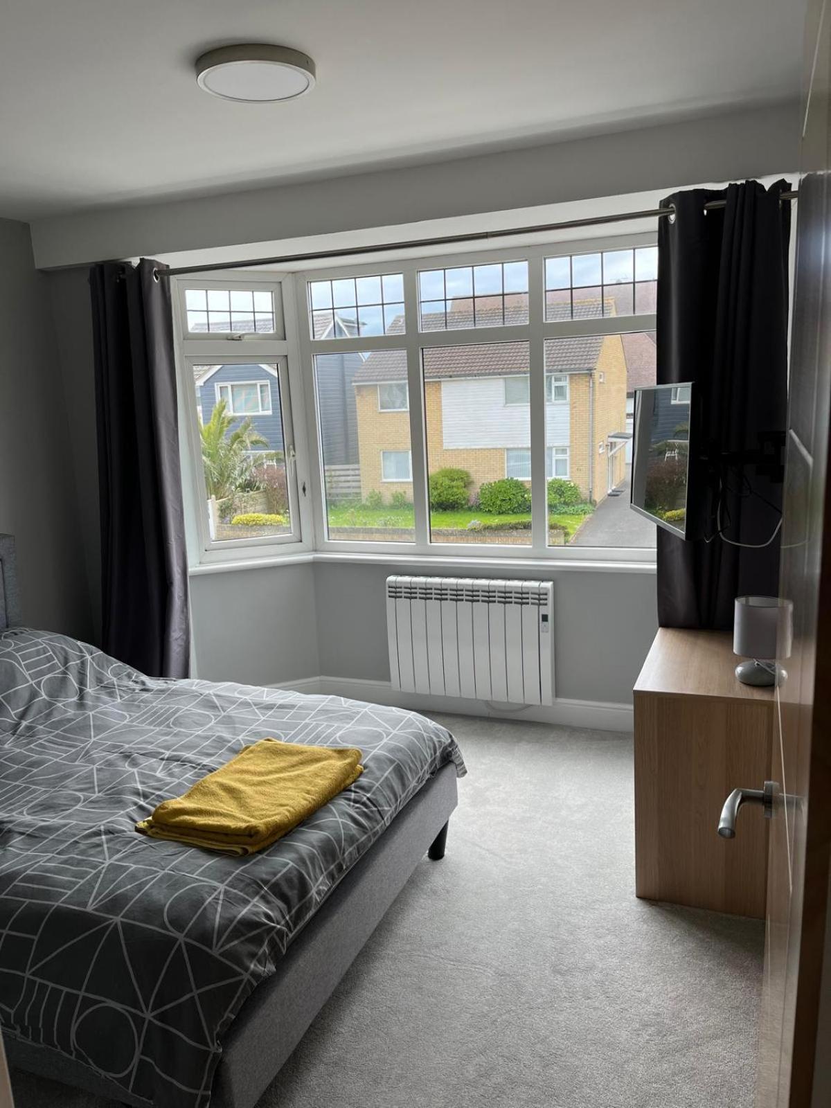 Apartamento New One Bed 1st Floor Flat Close To The *