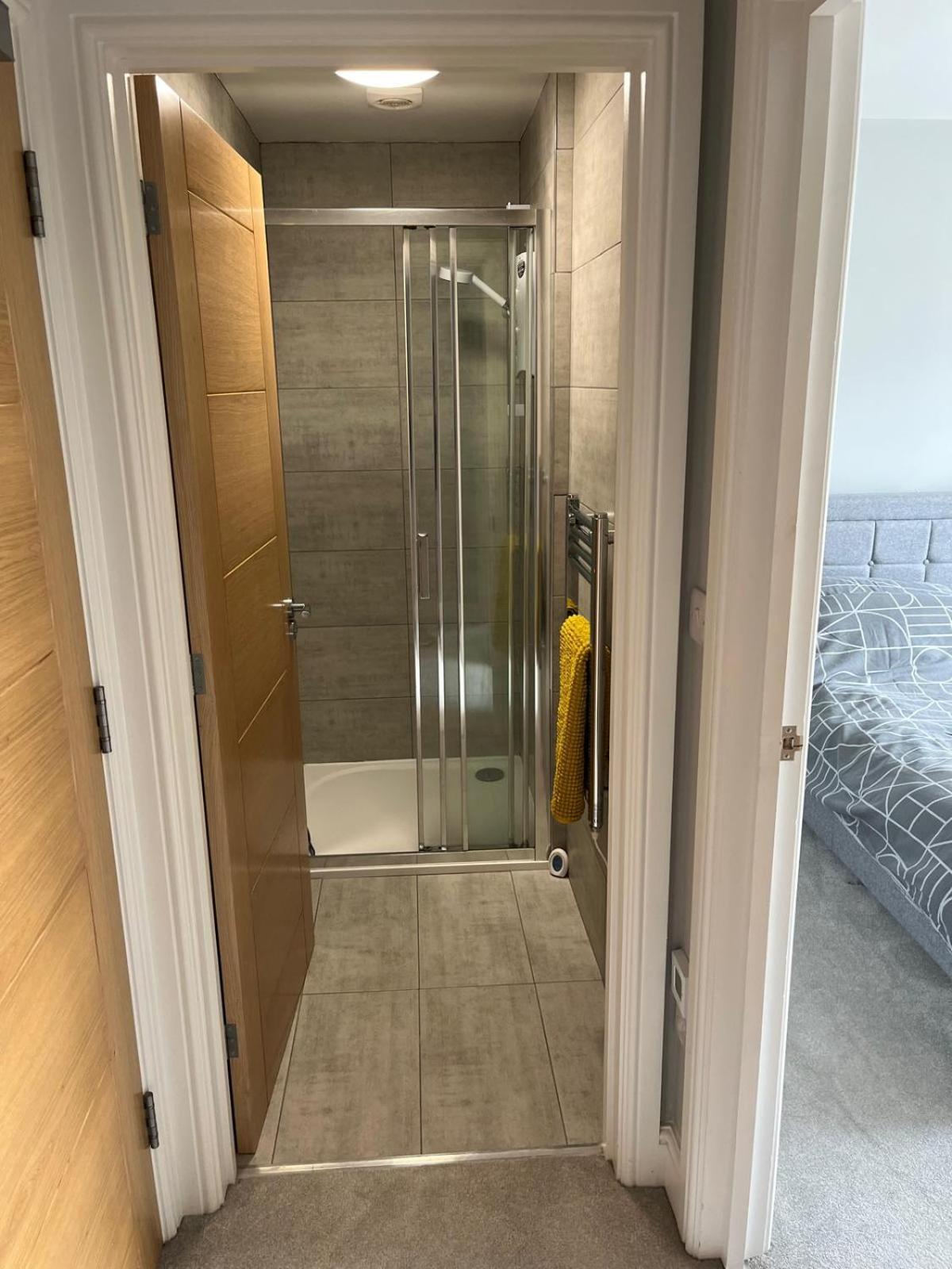 New One Bed 1st Floor Flat Close To The Apartment